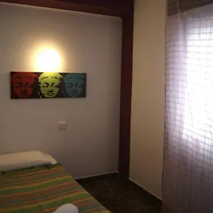  Hostal Ceibo - España